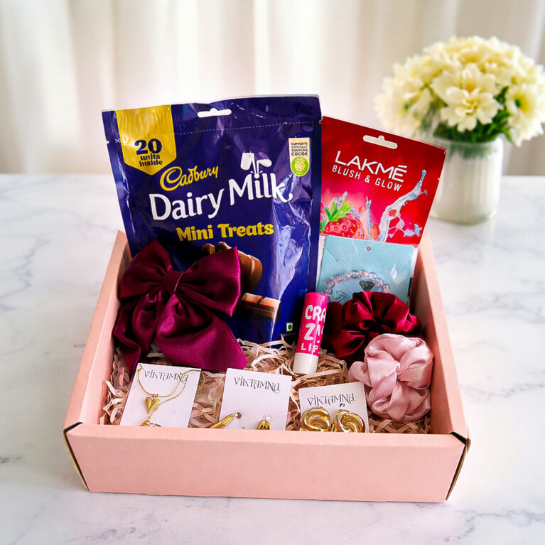 Sugar, Sparkle & Shine Box BY VIKTAMNA